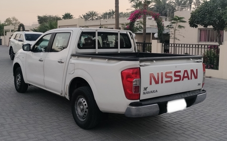 Salmaniya, Vehicles, Cars & Trucks , Nissan Navara,  2017,  Manual,  149000 KM,    ( Diesel)