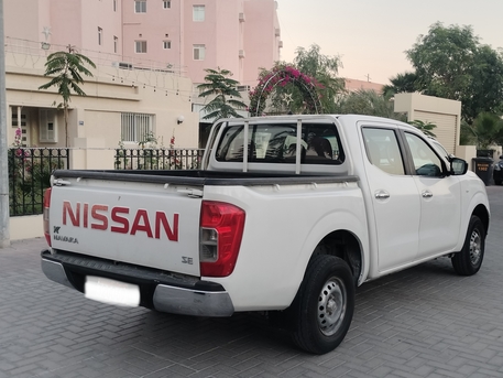 Salmaniya, Vehicles, Cars & Trucks , Nissan Navara,  2017,  Manual,  149000 KM,    ( Diesel)