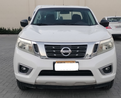 Salmaniya, Vehicles, Cars & Trucks , Nissan Navara,  2017,  Manual,  149000 KM,    ( Diesel)