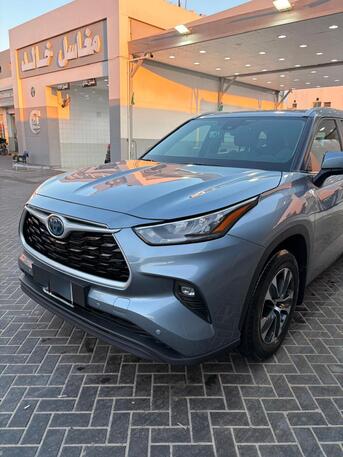 Al Sadafa, Vehicles, Cars & Trucks , SAR 148000,  Toyota Highlander Hybrid,  2024,  Automatic,  19600 KM,     Light Blue- Khobar Urgent Selling