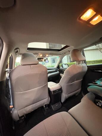 Al Sadafa, Vehicles, Cars & Trucks , SAR 148000,  Toyota Highlander Hybrid,  2024,  Automatic,  19600 KM,     Light Blue- Khobar Urgent Selling