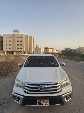 Hamad Town, Vehicles, Cars & Trucks , BHD 5300,  Toyota Hilux,  2016,  Manual,  123 KM,    Model For Sale.