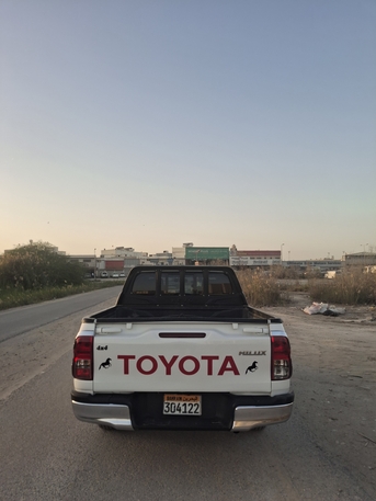 Hamad Town, Vehicles, Cars & Trucks , BHD 5300,  Toyota Hilux,  2016,  Manual,  123 KM,    Model For Sale.