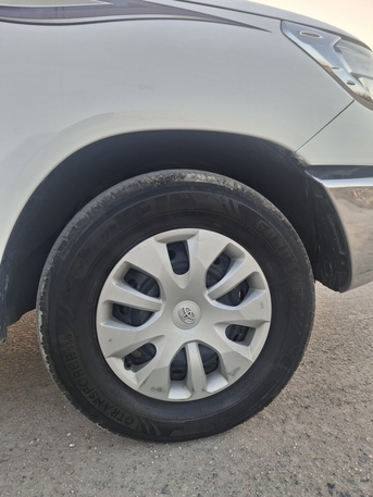 Hamad Town, Vehicles, Cars & Trucks , BHD 5300,  Toyota Hilux,  2016,  Manual,  123 KM,    Model For Sale.