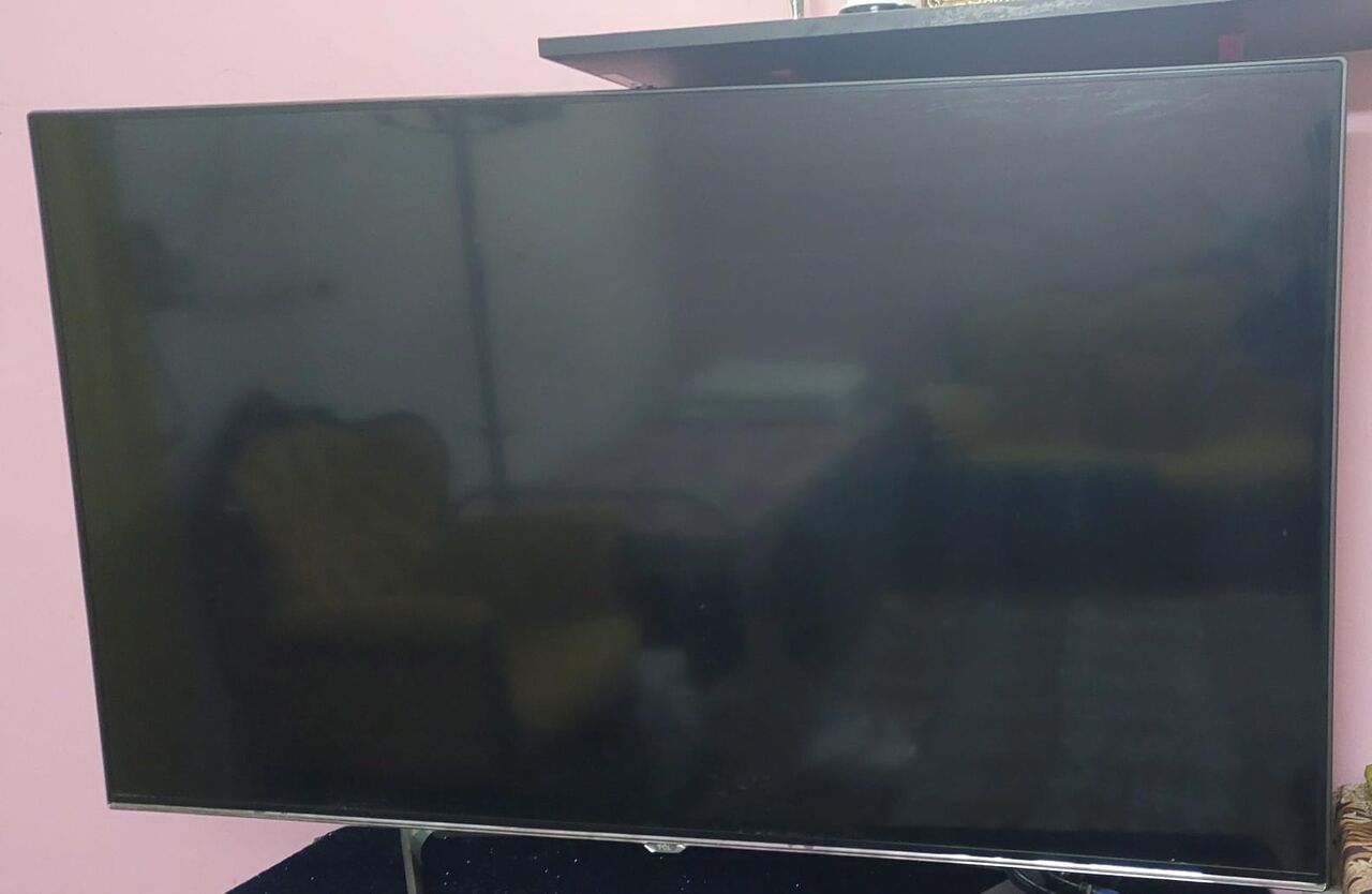 Riyadh, Household Items, SAR 600,  Automatic Washing Machine, TCL TV 65inch And Sofa Set
