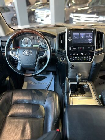 Riffa, Vehicles, Cars & Trucks , BHD 16500,  TOYOTA LAND CRUISER GXR V8 2016 SILVER,  2016,  Automatic,  127000 KM,