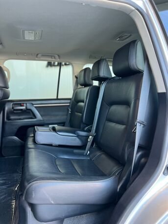 Riffa, Vehicles, Cars & Trucks , BHD 16500,  TOYOTA LAND CRUISER GXR V8 2016 SILVER,  2016,  Automatic,  127000 KM,