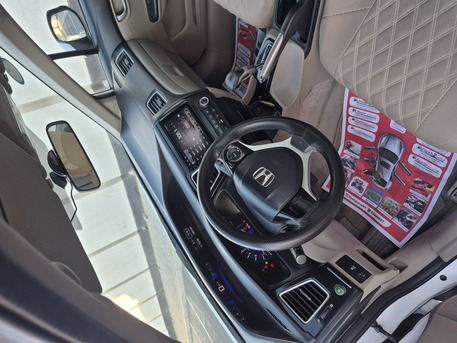 Busaiteen, Vehicles, Cars & Trucks , BHD 2550,  Honda Civic,  2013,  Automatic,  135000 KM,