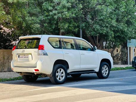 Manama, Vehicles, Cars & Trucks , BHD 5950,  Toyota Prado,  2010,  Automatic,  248000 KM,  TOTOYTA PRADO  MODEL SINGLE OWNER USED SUV CALL OR WHATSAPP ON 33665080 ,34355768