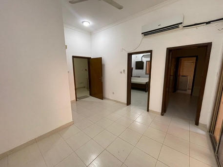 Zinj, Apartments/Houses, BHD 210/year,  1 BR,  EXCELLENT SEMIFURNISHED 1 BHK IN ZINJ OPPOSITE OF NASSER PARMERCY