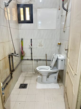 Jeddah, Rooms Available, SAR 950/month,  Furnished,  20 Sq. Meter,  A Furnished Spacious Room For Single Decent Person