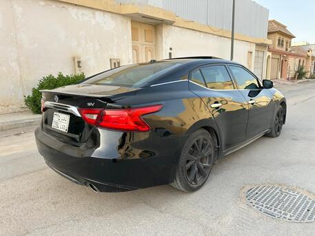 Riyadh, Vehicles, Cars & Trucks , SAR 43000,  Nissan Maxima,  2018,  Automatic,  146000 KM,    SV Full Options With Sunroof N Very Reasonable Price