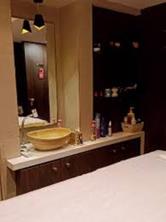 New Delhi, Health, Thalasso Spa Sultanpur &ndash; Luxury Spa & Body Massage Center