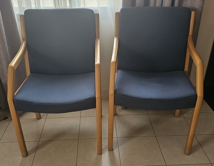 Manama, Furniture, BHD 10,  Assorted Office Furniture