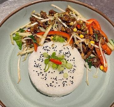 The Hague, Food Delivery, Surinamese Food | Wij Eten Thuis