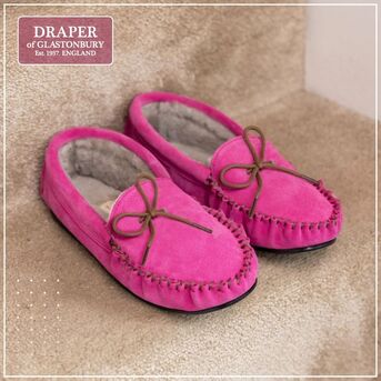 London, Clothing & Accessories, The Ultimate Luxury: Draper Of Glastonbury Sheepskin Slippers