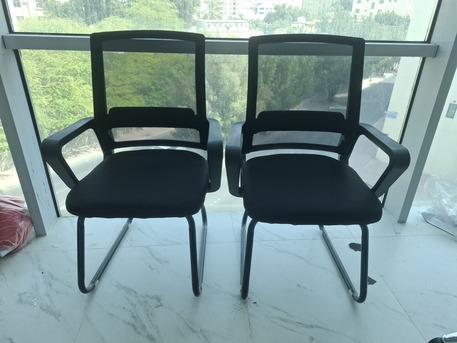 Manama, Furniture, BHD 195,  Full Office Furniture Set &ndash; Great Condition & Ready To Use!