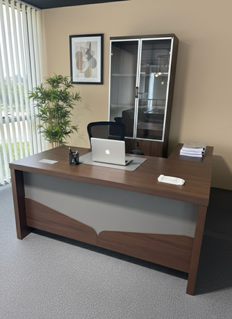 Jeddah, Furniture, SAR 11,  We Have A Small Luxray Office Desk Avalible