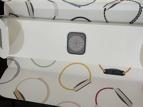 Riyadh, Mobile Phones, SAR 899,  Apple Watch Series 8 (45mm) Gps + Cellular Aluminum Silver/White