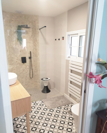 Malaga, Real Estate For Sale, EUR 235000,  3 BR,  15002 Sq. Meter,  Maison R?nov?e Et Meubl?e Malaga/Ronda Espagne