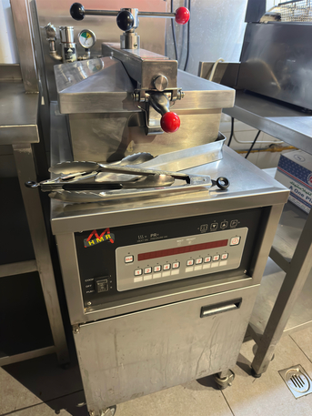 Dammam, Machinery, SAR 7900,  Broasted Machine