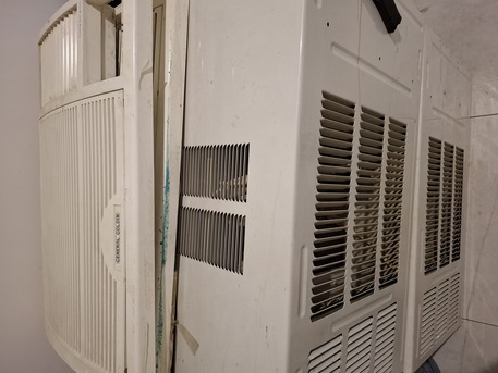 Al Maathar, Air Conditioners, SAR 500,  GENERAL GOLDIN 17400 BTU Window AC Cold For Scale