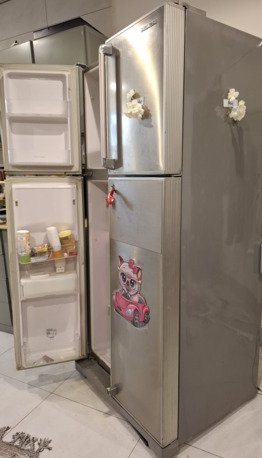 Al Maathar, Appliances, SAR 600,  HITACHI 4door Fridge Refrigerator 550L For Sale