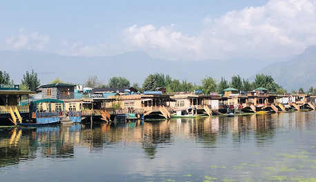 Mumbai, Travel, Srinagar Delights 4 Nights 5 Days Starting From 18000/- Per Person