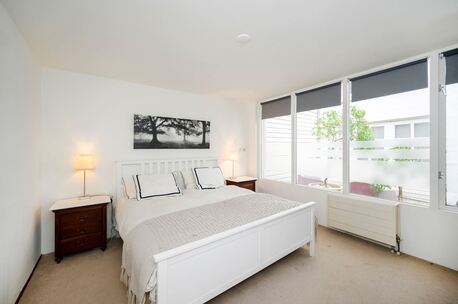 Amsterdam, Apartments/Houses, EUR 3200/month,  2 BR,  110 Sq. Meter,  Luxury Apartment Amsterdam City Centre | Amstel Apartment