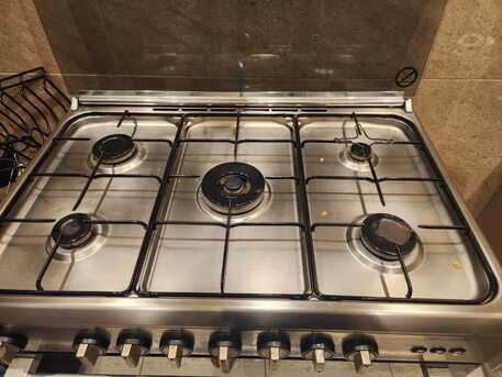 Jeddah, Appliances, SAR 650,  5 Burner Oven With Built-in Igniter