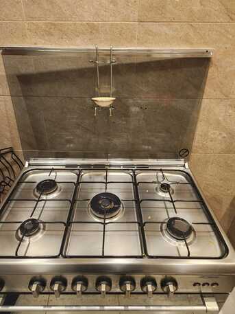 Jeddah, Appliances, SAR 650,  5 Burner Oven With Built-in Igniter
