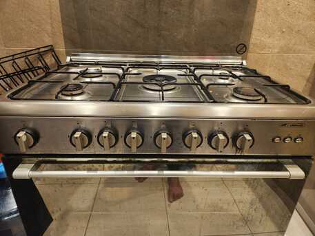 Jeddah, Appliances, SAR 650,  5 Burner Oven With Built-in Igniter