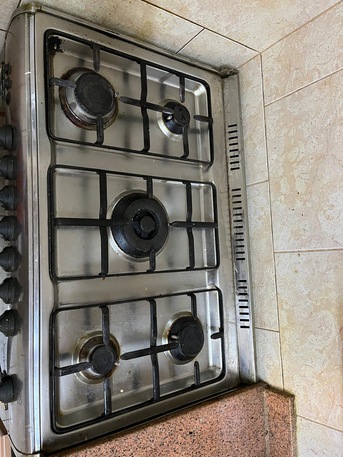 Al Malaz, Appliances, SAR 750,  5 Burner Cooking Range