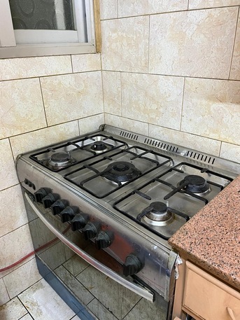 Al Malaz, Appliances, SAR 750,  5 Burner Cooking Range