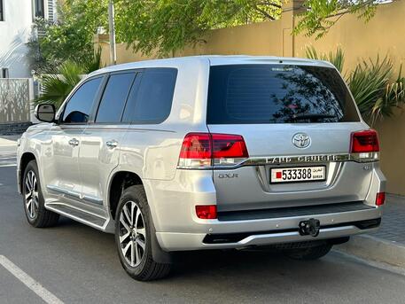 East Riffa, Vehicles, Cars & Trucks , BHD 17200,  Toyota Land Cruiser GXR V8,  2018,  Automatic,  180000 KM,   MODEL  FOR SALE
