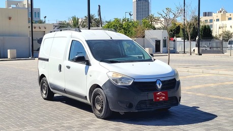 Manama, Vehicles, Cars & Trucks , BHD 1600,  Renault Dokker Cargo Van,  2017,  Manual,  245000 KM,  Very Clean And Neat Condition