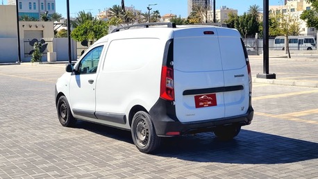 Manama, Vehicles, Cars & Trucks , BHD 1600,  Renault Dokker Cargo Van,  2017,  Manual,  245000 KM,  Very Clean And Neat Condition