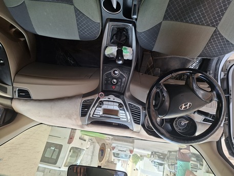 Riyadh, Vehicles, Cars & Trucks , SAR 22000,  Hyundai Elantra,  2015,  Manual,  354000 KM,