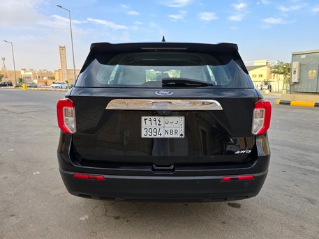 Riyadh, Vehicles, Cars & Trucks , SAR 88000,  Ford Explorer XLT,  2022,  Automatic,  75000 KM,    With Mid Full Options 4WD For Sales (New Shape)