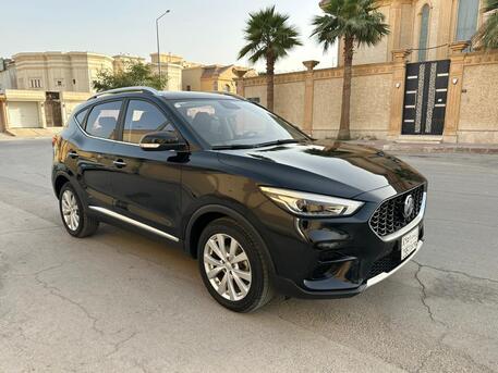 Riyadh, Vehicles, Cars & Trucks , SAR 39000,  Mg ZS,  2023,  Automatic,  39000 KM,    With Mid Option For Sales