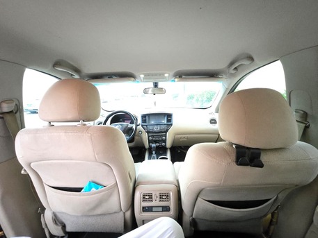 Riyadh, Vehicles, Cars & Trucks , SAR 28000,  Nissan Pathfinder,  2016,  Automatic,  294000 KM,    Half Full Option (2nd Owner) (Family Exit)