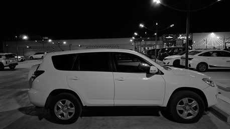 Al Malaz, Vehicles, Cars & Trucks , SAR 25000,  Toyota RAV4,  2012,  Manual,  334700 KM,    &ndash; White &ndash; For Sale