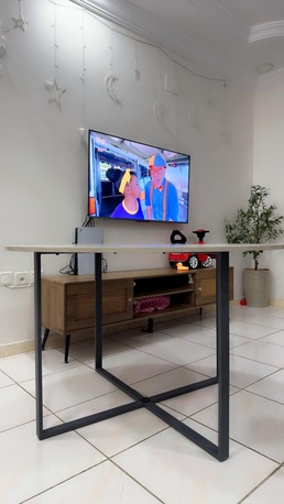 Jeddah, Household Items, SAR 75,  Circle Dining Table For Sale