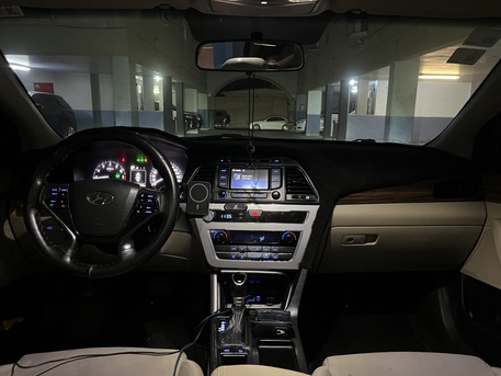 Khobar, Vehicles, Cars & Trucks , SAR 34500,  Hyundai Sonata,  2017,  Automatic,  304000 KM,    &ndash; Full Option | Pearl White |  (Saudi Spec)