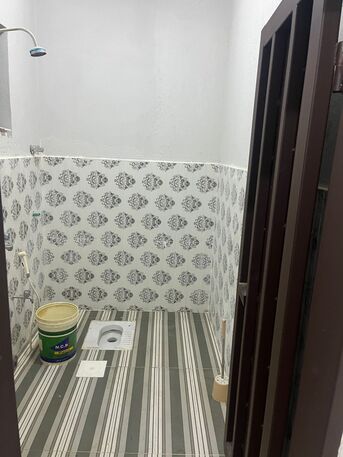 Hara, Apartments/Houses, SAR 450/month,  Studio,  75 Sq. Meter,  Bedspace In Very Spacious Room (Renovated Building) For Rent At Shara Rail - Al Batha