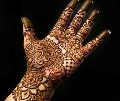 Hara, Beautician, Henna Artist