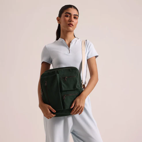 Mumbai, Clothing & Accessories, INR 3798,  Buy Messenger Bags For Men Online