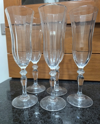 Juffair, Free Items, BHD 1,  Different Types Of Glasses For Sale