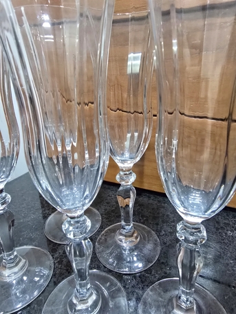 Juffair, Free Items, BHD 1,  Different Types Of Glasses For Sale