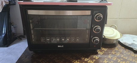 Jubail, Appliances, SAR 750,  260 Liter 2 Door Fridge And Grilling Oven For Sale